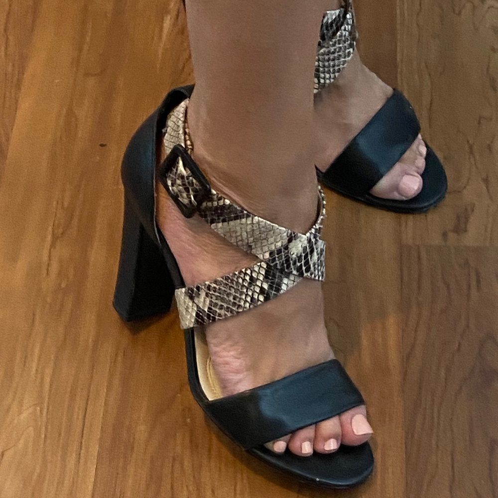 Jones NY Sandals